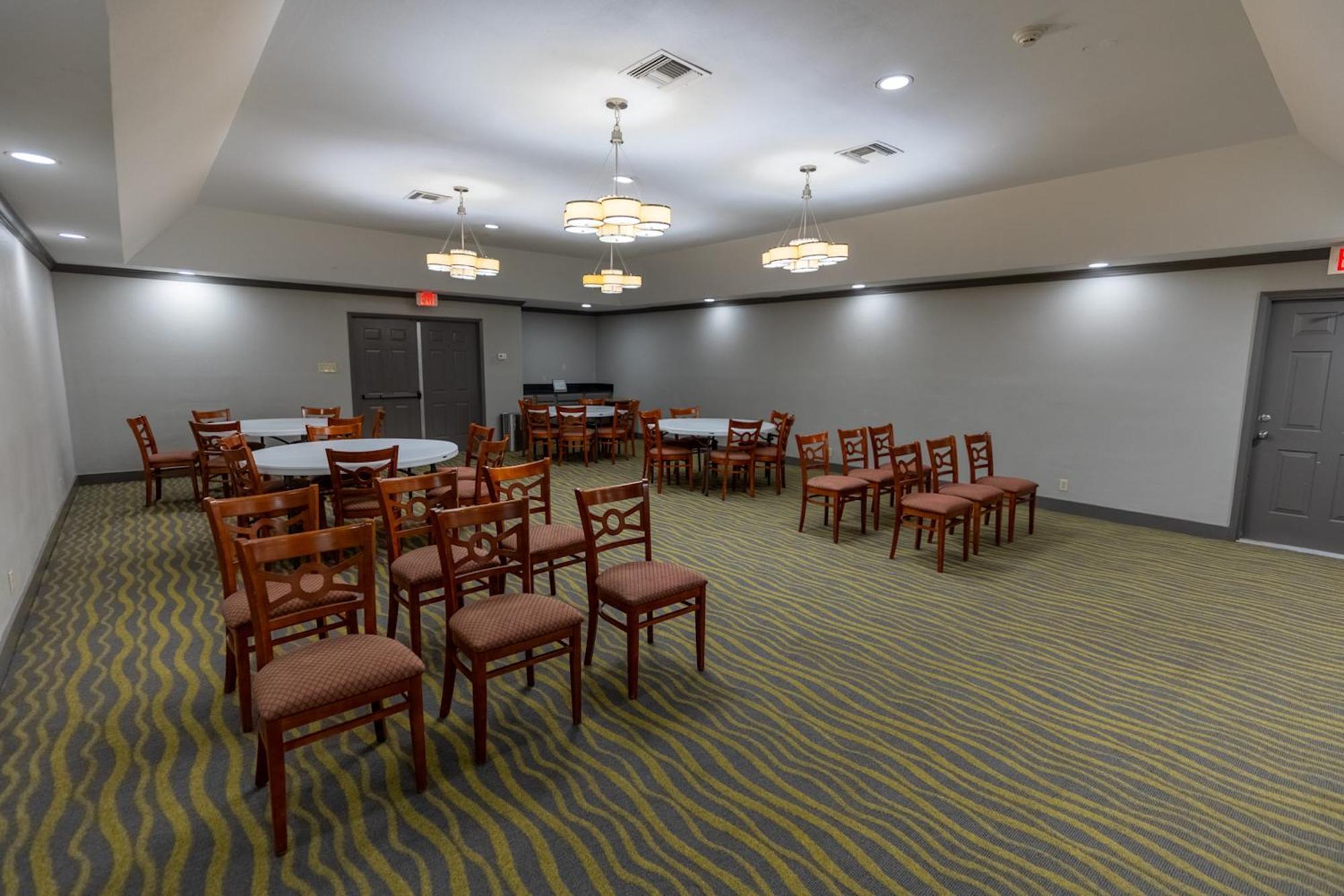 Red Roof Inn & Suites Irving - Dfw Airport South Exteriör bild